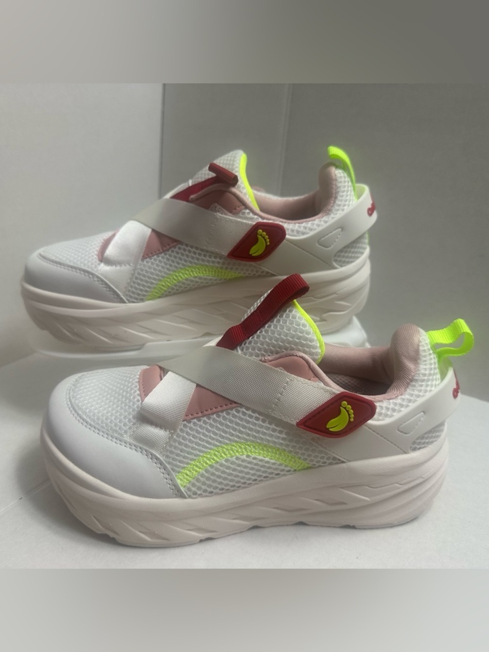 Boys Girls Kids Orthopedic Tennis Shoes: size 2.5-3 kids